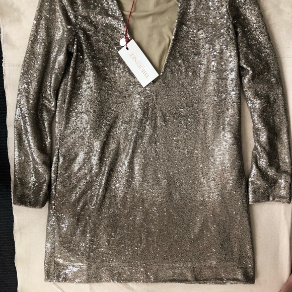 The Jet Set Diaries Oasis Gold Sequin Dress NWT - Picture 6 of 8